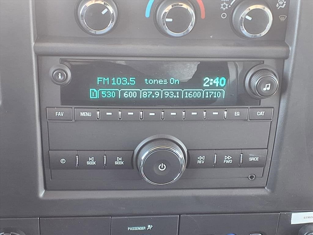 2025 Chevrolet Express Cutaway 3500 1WT