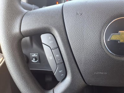 2025 Chevrolet Express Cutaway 3500 1WT