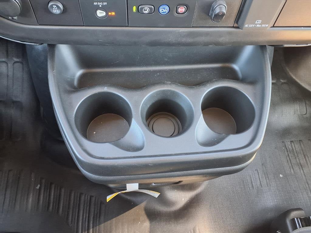 2025 Chevrolet Express Cutaway 3500 1WT