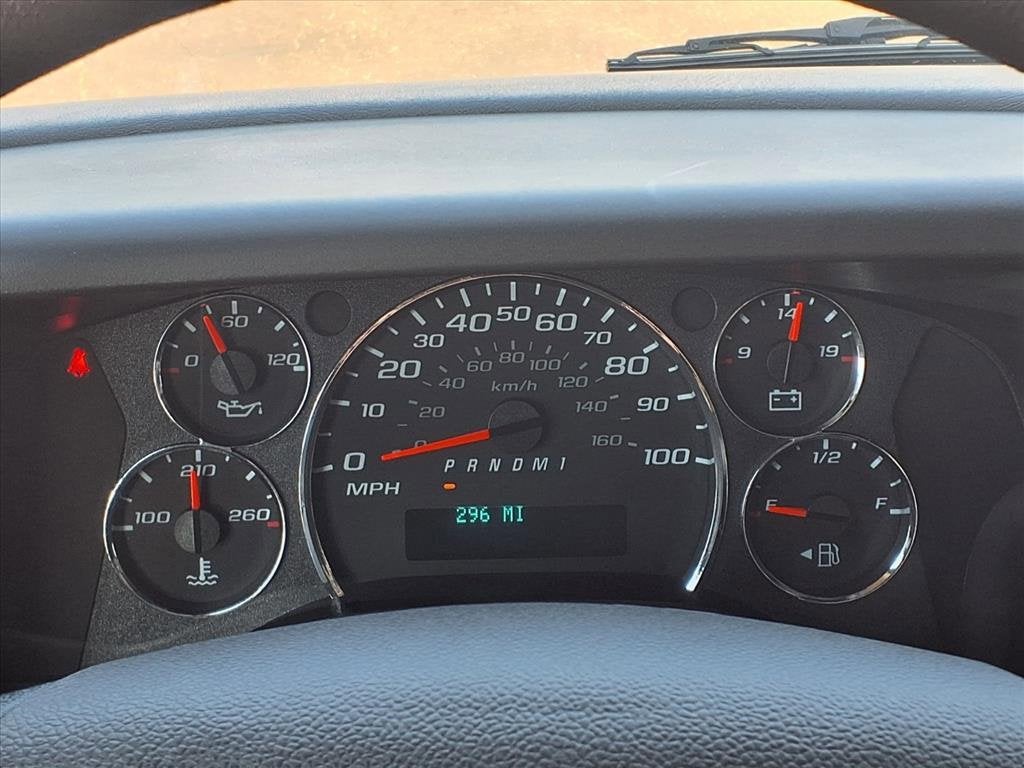 2025 Chevrolet Express Cutaway 3500 1WT