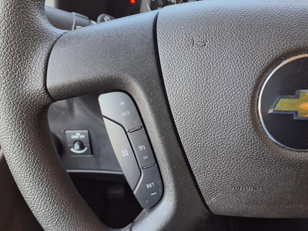 2025 Chevrolet Express Cutaway 3500 1WT