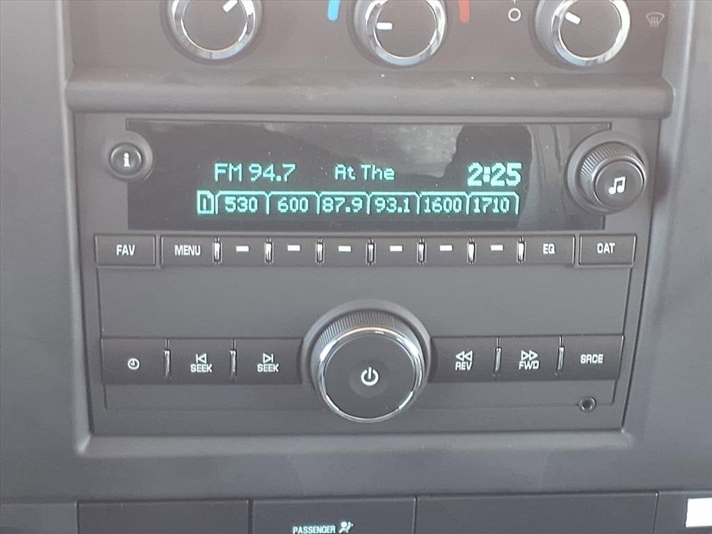 2025 Chevrolet Express Cutaway 3500 1WT