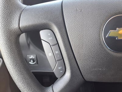 2025 Chevrolet Express Cutaway 3500 1WT