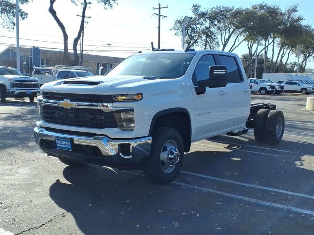 2026 Chevrolet Silverado 3500 HD Chassis Cab LT