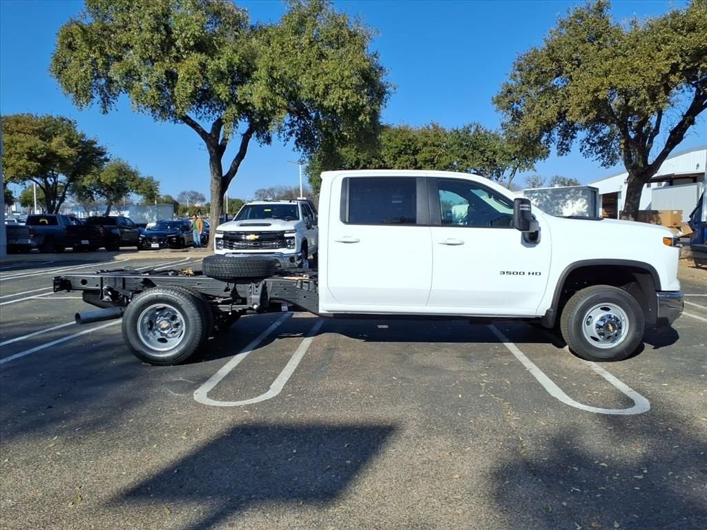 2026 Chevrolet Silverado 3500 HD Chassis Cab LT