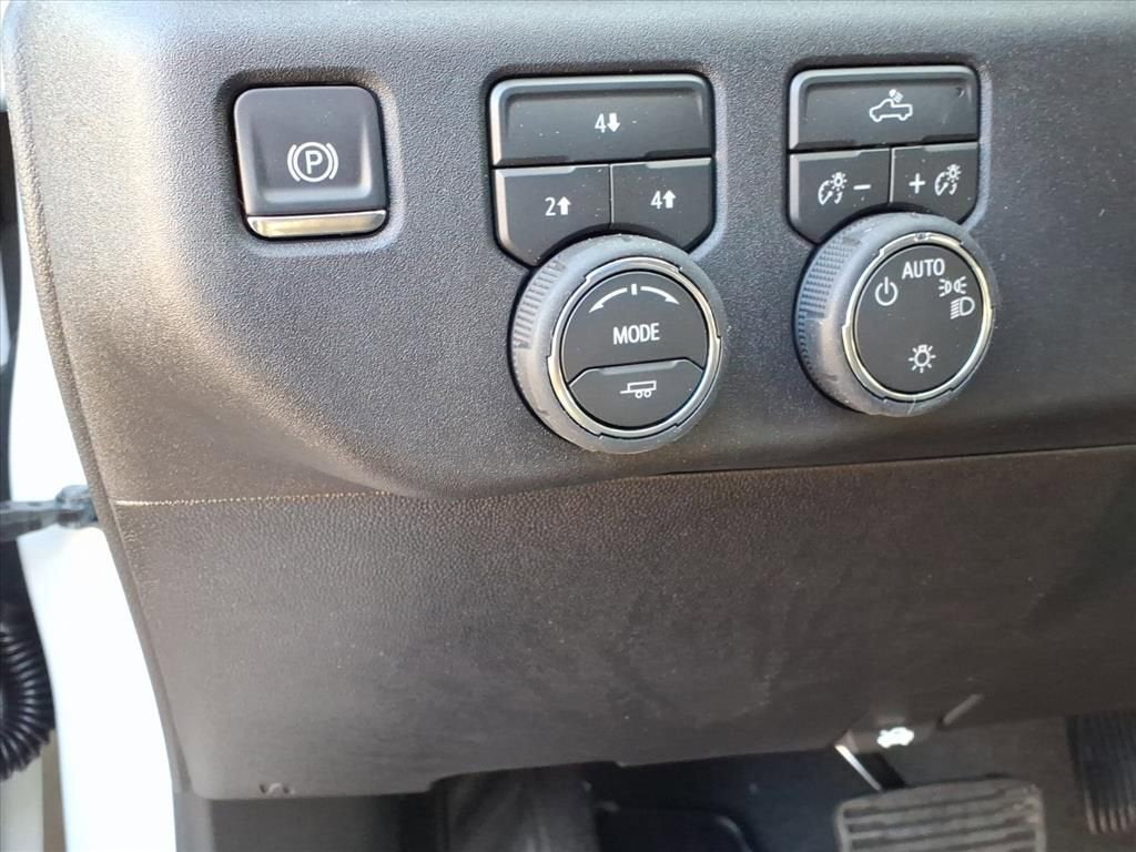 2026 Chevrolet Silverado 3500 HD Chassis Cab LT