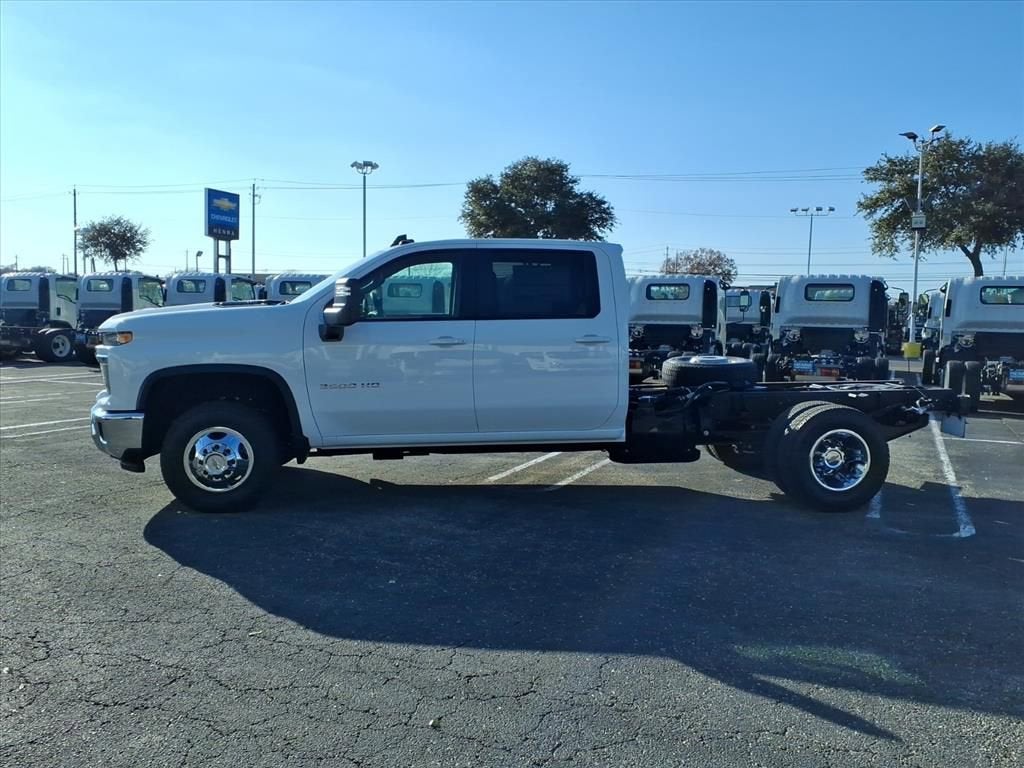 2026 Chevrolet Silverado 3500 HD Chassis Cab LT
