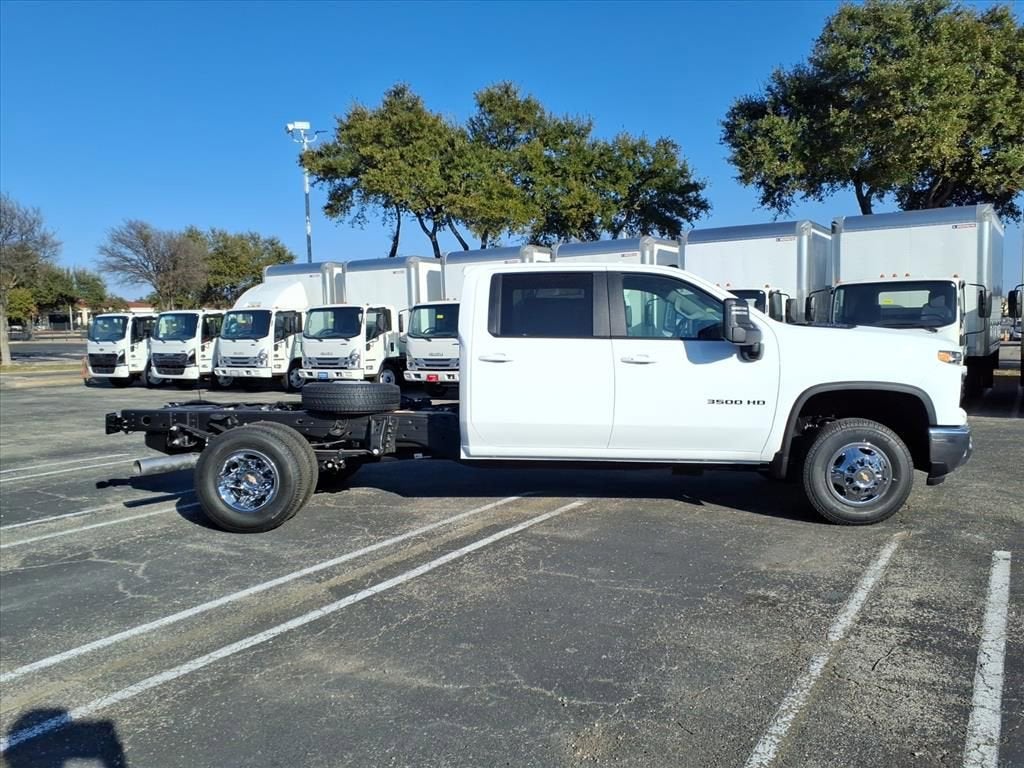 2026 Chevrolet Silverado 3500 HD Chassis Cab LT