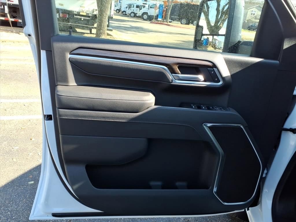 2026 Chevrolet Silverado 3500 HD Chassis Cab LT