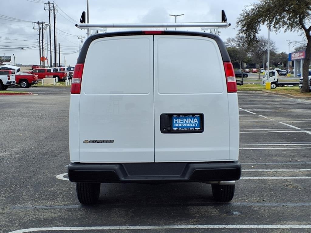 2025 Chevrolet Express Cargo 2500 WT
