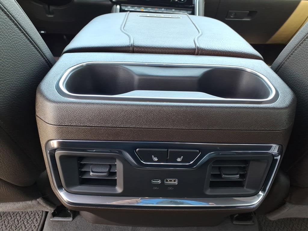 2025 GMC Sierra 3500 HD Denali DRW