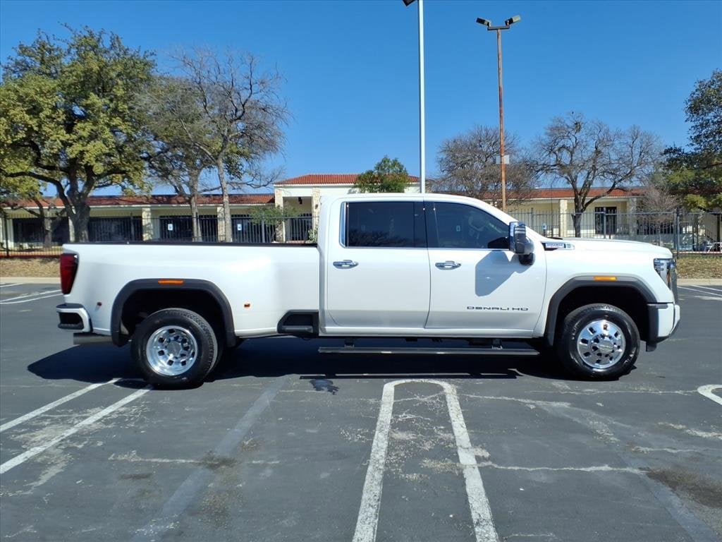 2025 GMC Sierra 3500 HD Denali DRW