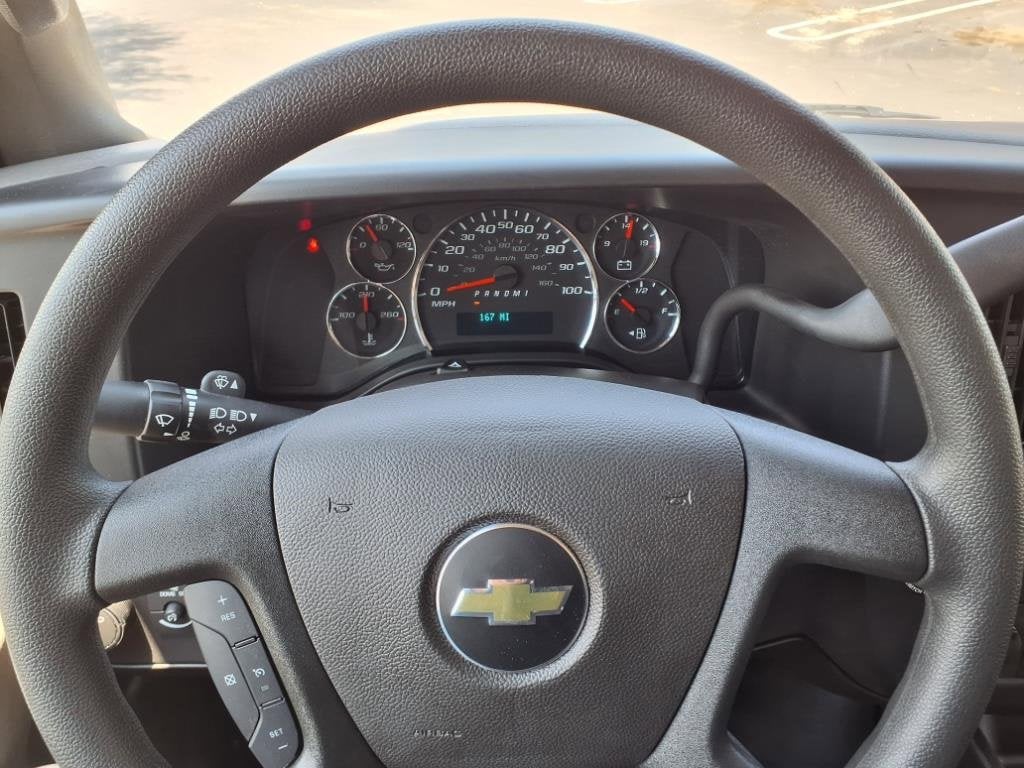 2025 Chevrolet Express Cutaway 3500 1WT