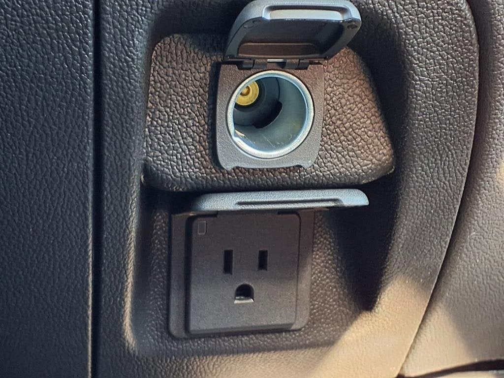 2023 Chevrolet Silverado 5500 HD Work Truck