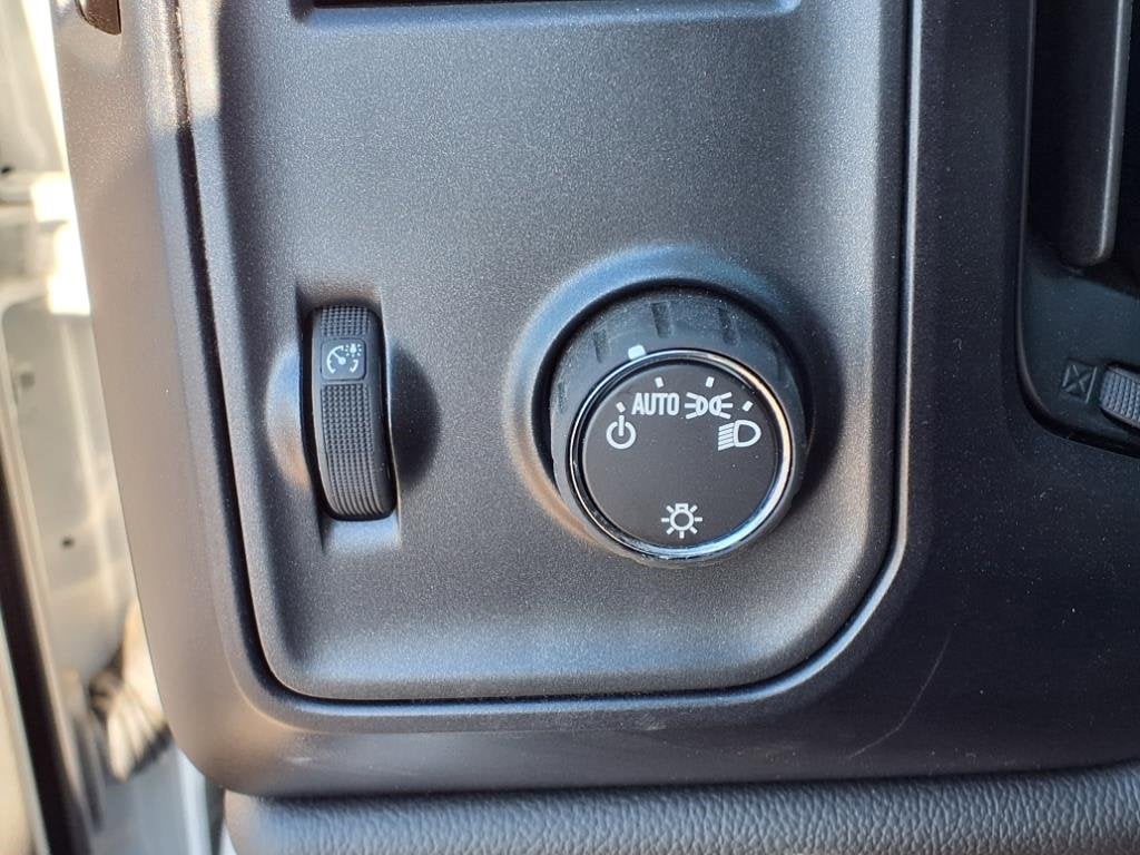 2023 Chevrolet Silverado 5500 HD Work Truck