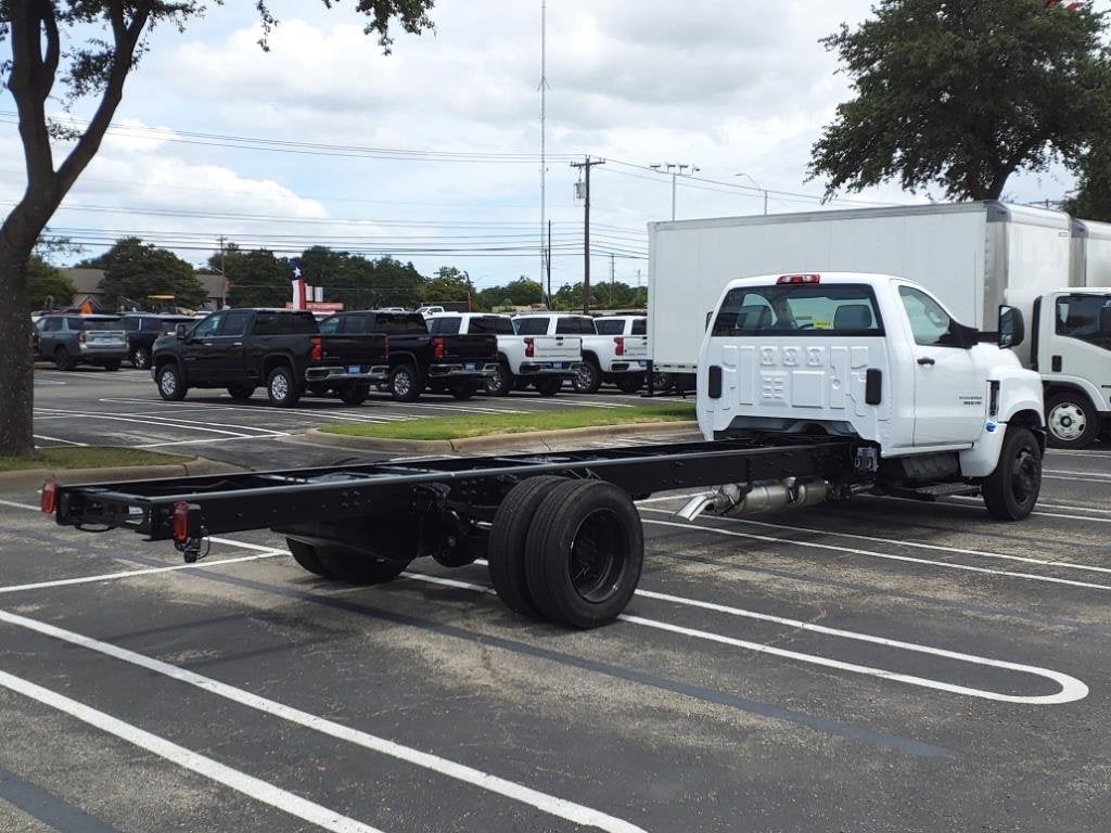2024 Chevrolet Silverado 6500 HD Work Truck