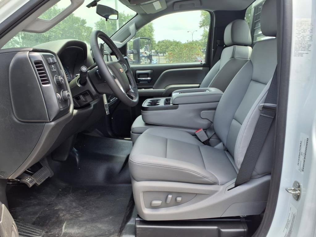 2024 Chevrolet Silverado 5500 HD Work Truck