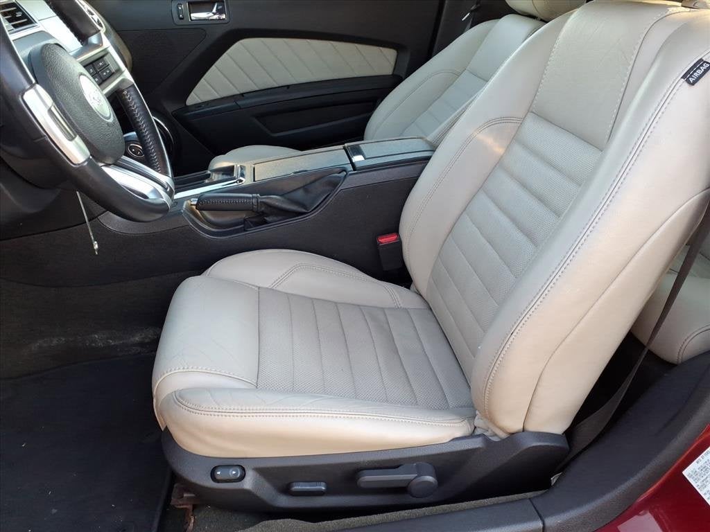 2014 Ford Mustang V6