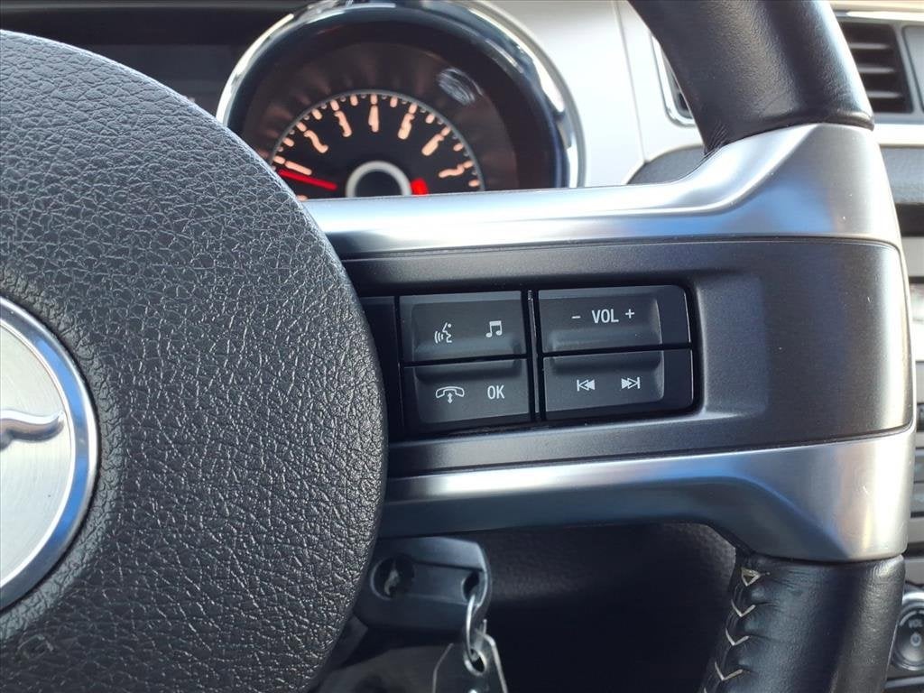 2014 Ford Mustang V6