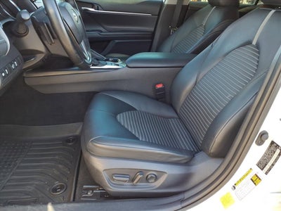 2020 Toyota Camry Hybrid SE