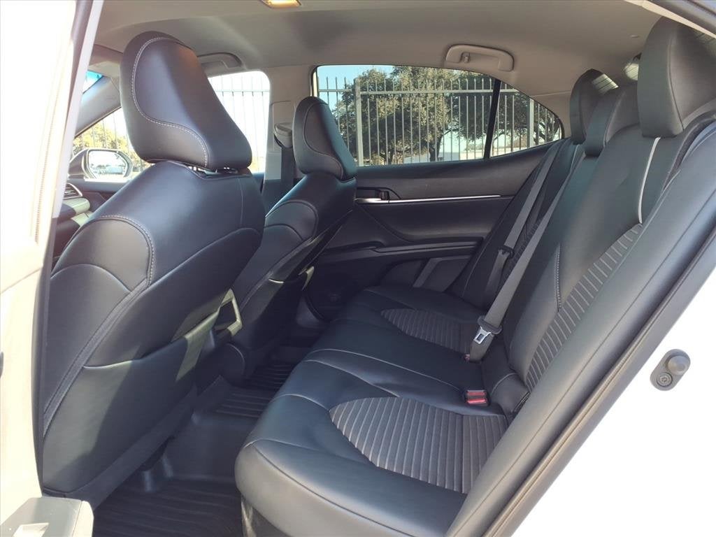 2020 Toyota Camry Hybrid SE