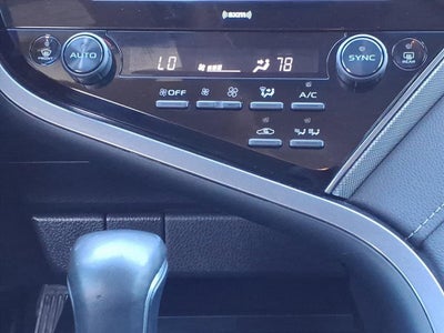 2020 Toyota Camry Hybrid SE