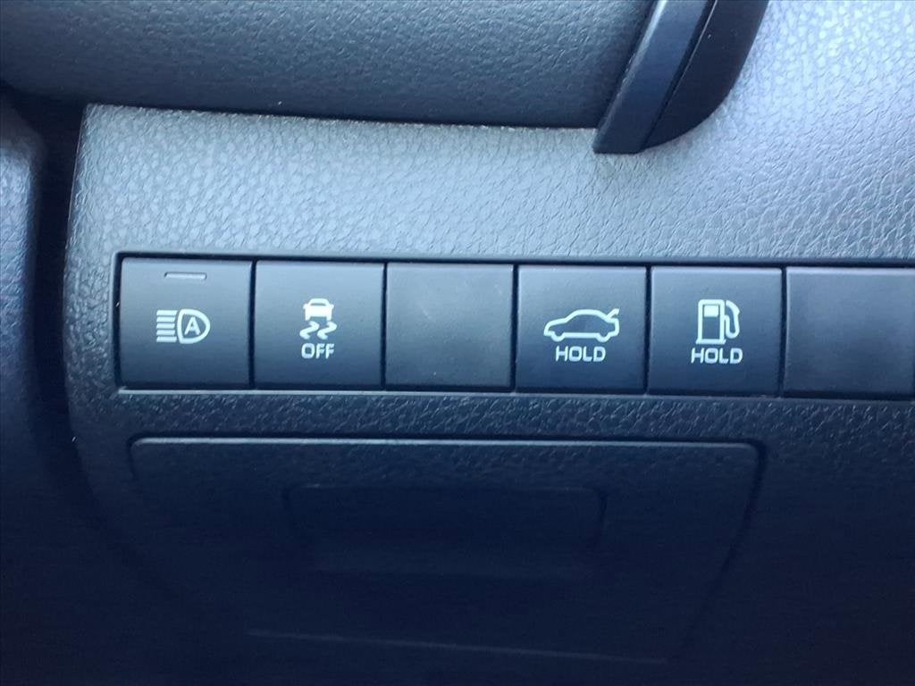 2020 Toyota Camry Hybrid SE