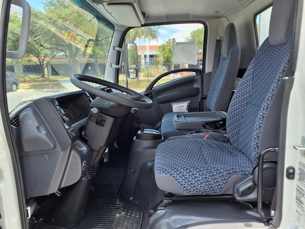 2025 Chevrolet Low Cab Forward 4500 Base