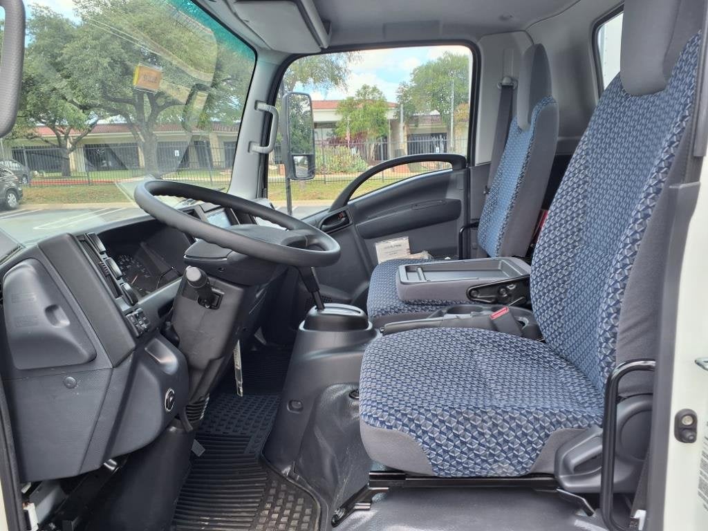 2025 Chevrolet Low Cab Forward 4500 Base