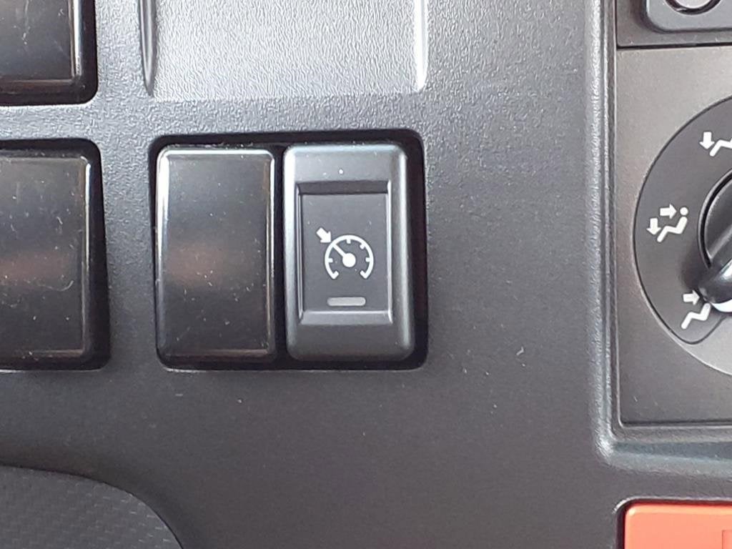 2024 Chevrolet Low Cab Forward 4500 Base