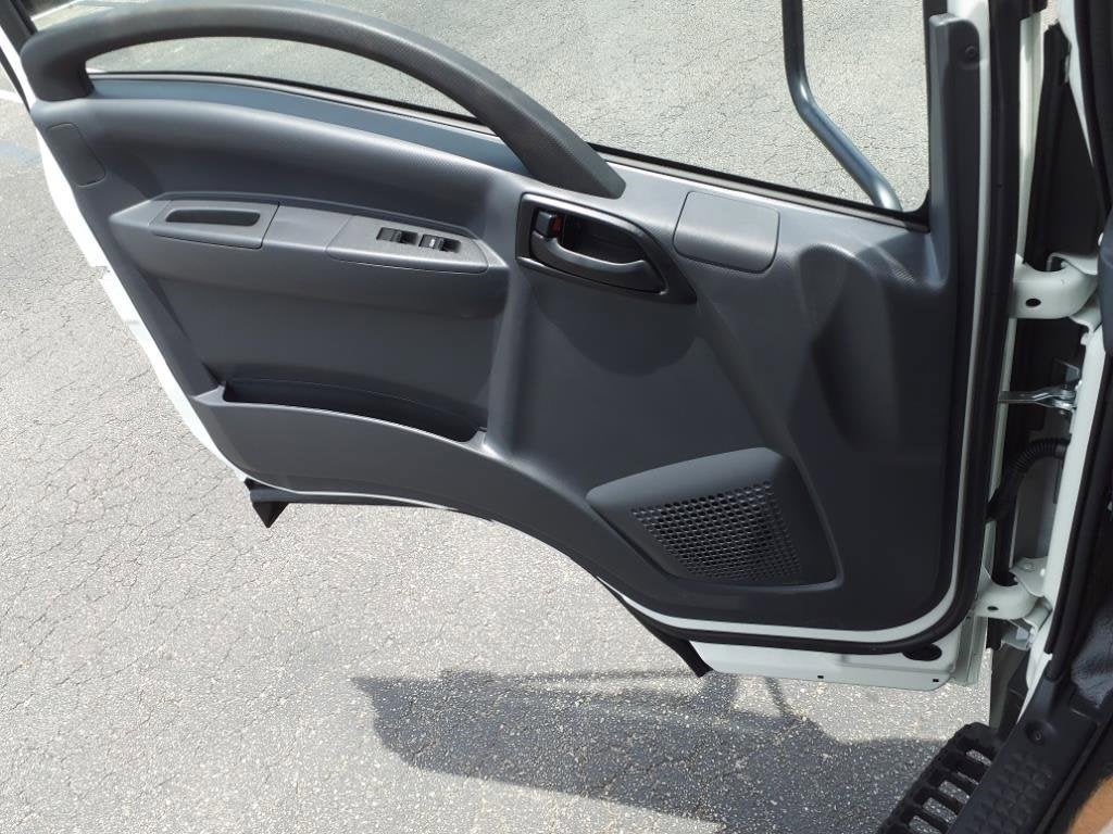 2025 Chevrolet Low Cab Forward 4500 Base