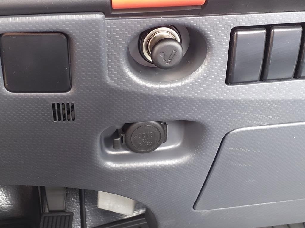 2025 Chevrolet Low Cab Forward 4500 Base