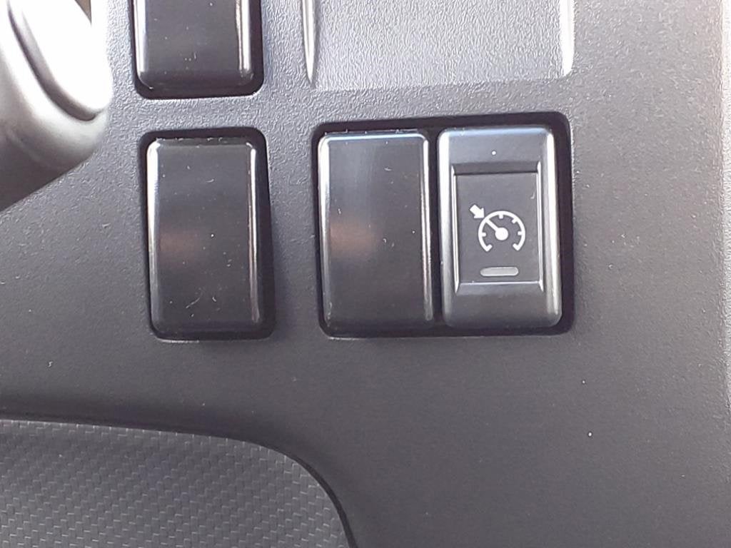 2025 Chevrolet Low Cab Forward 4500 Base