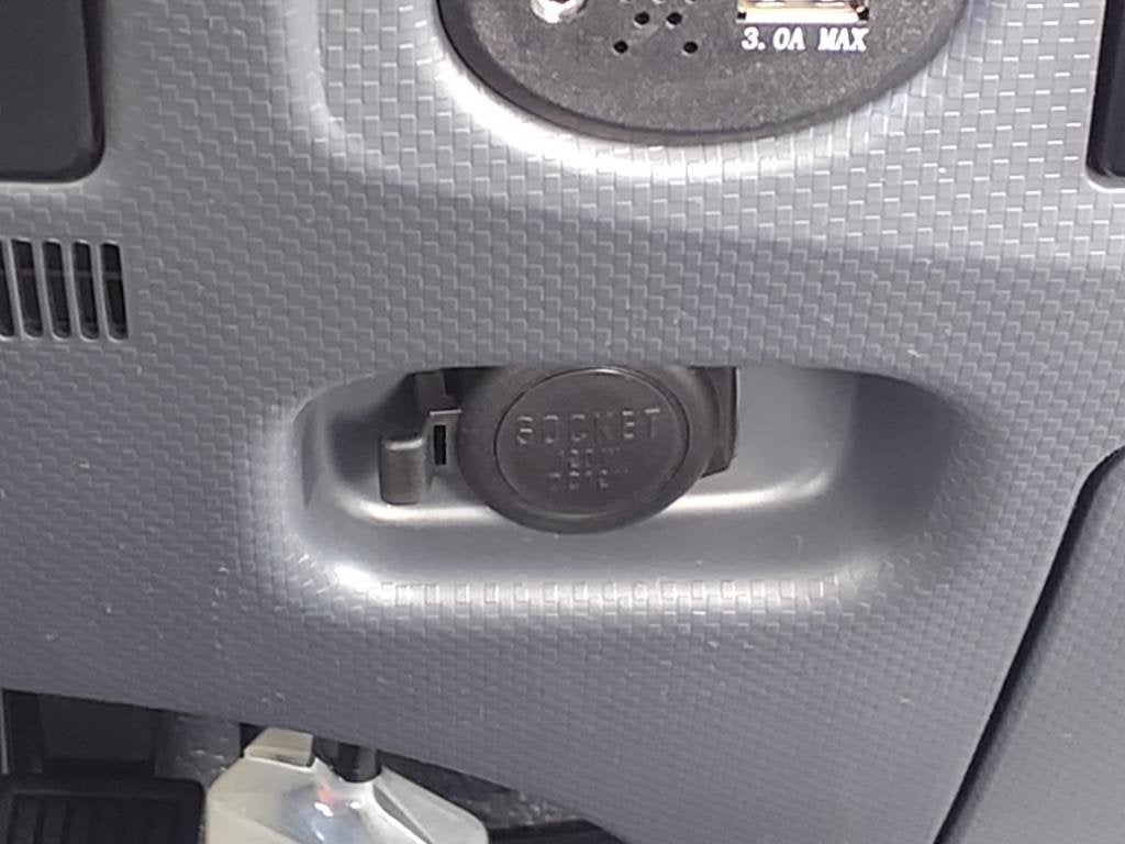 2025 Chevrolet Low Cab Forward 4500 Base