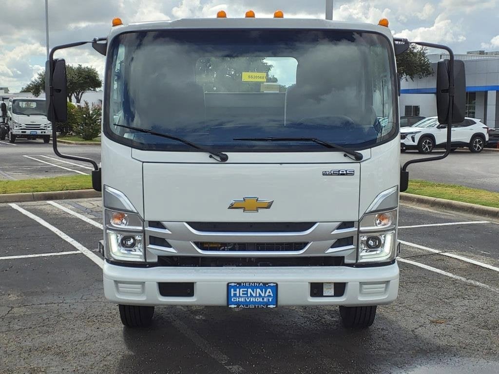 2025 Chevrolet Low Cab Forward 4500 Base
