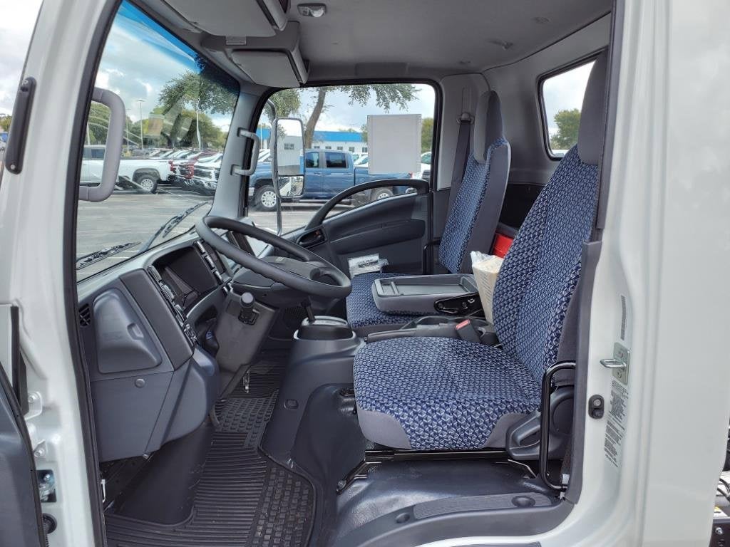 2025 Chevrolet Low Cab Forward 4500 Base