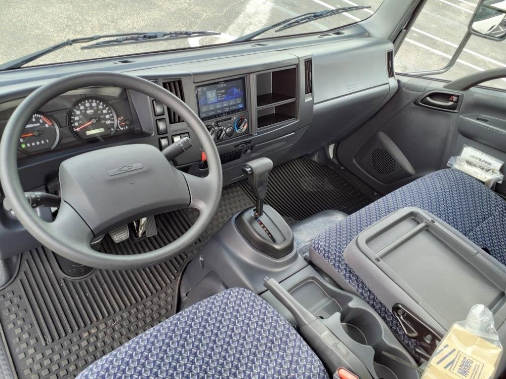 2025 Chevrolet Low Cab Forward 4500 Base