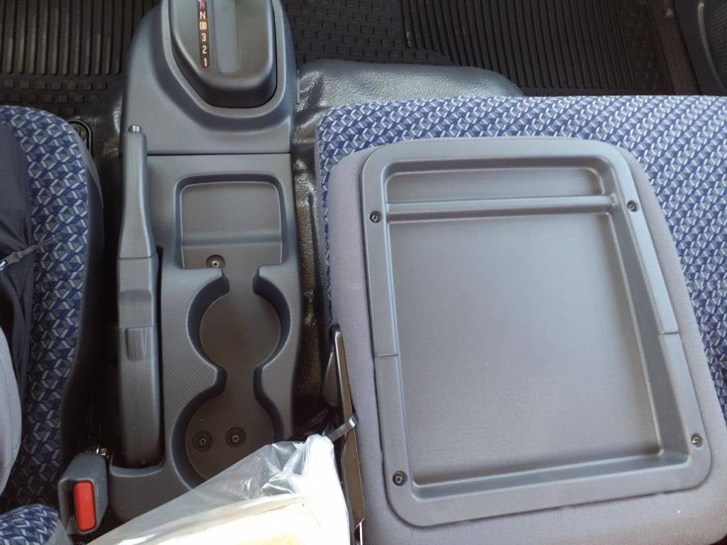 2025 Chevrolet Low Cab Forward 5500 XG Base