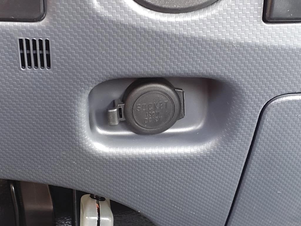 2025 Chevrolet Low Cab Forward 5500 XG Base