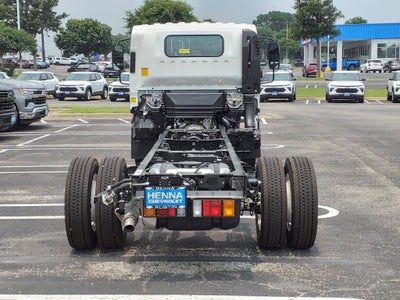 2025 Chevrolet Low Cab Forward 5500 XG Base