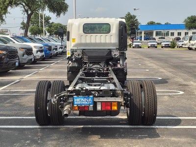 2025 Chevrolet Low Cab Forward 5500 XG Base