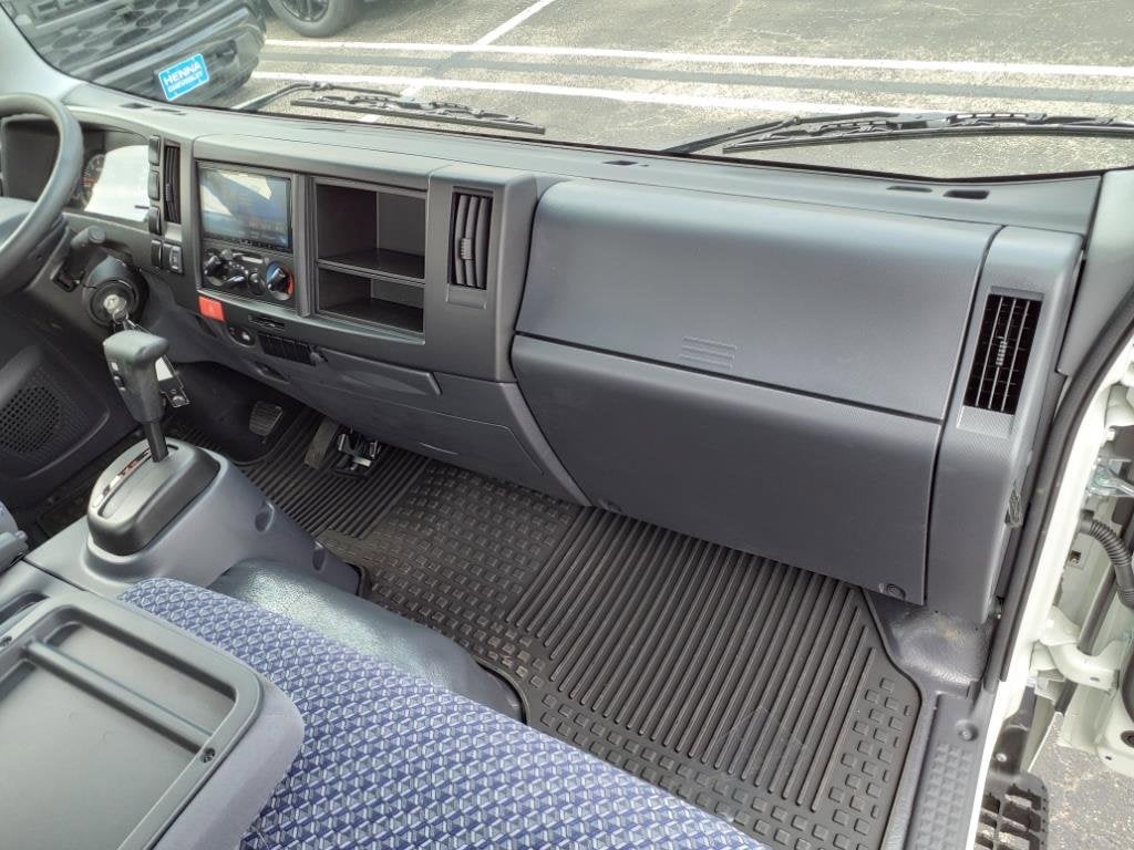 2025 Chevrolet Low Cab Forward 5500 XG Base