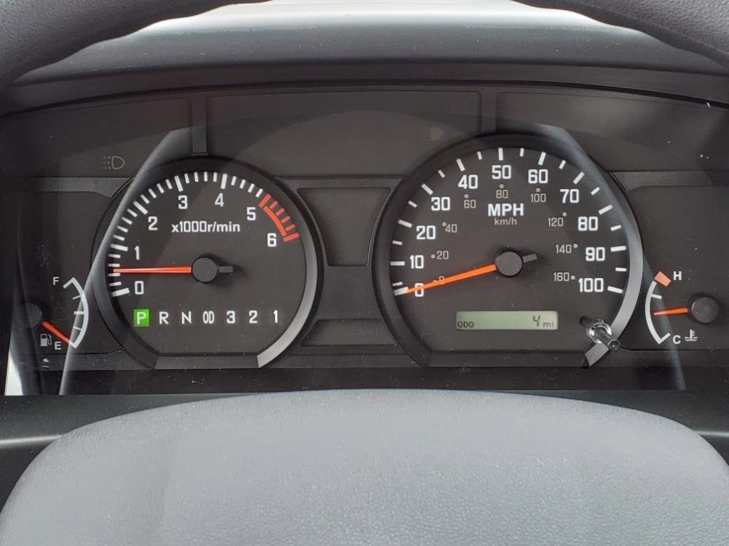 2025 Chevrolet Low Cab Forward 5500 XG Base