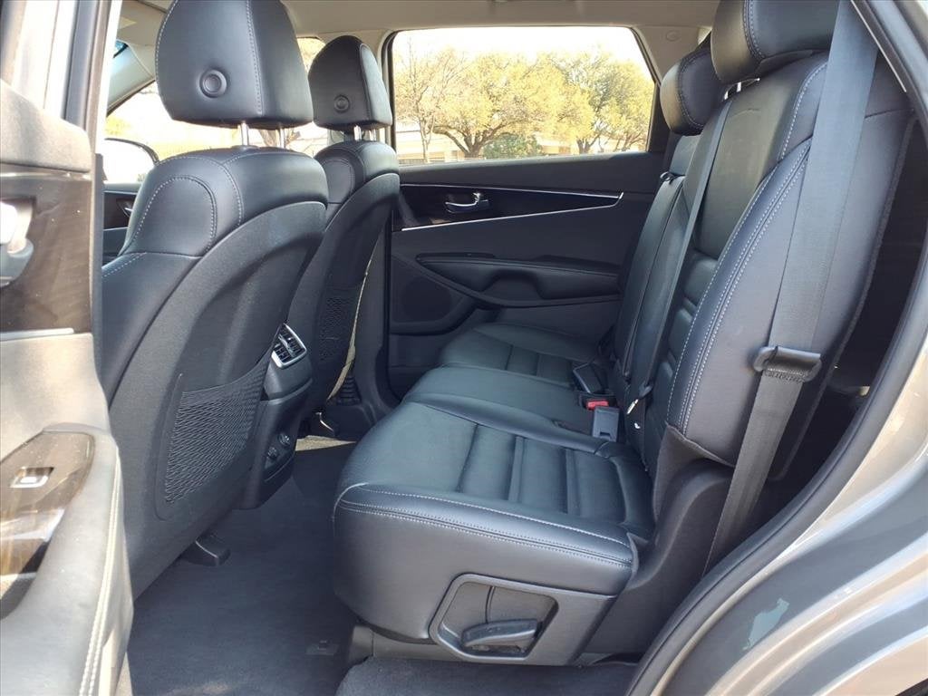 2019 Kia Sorento EX V6