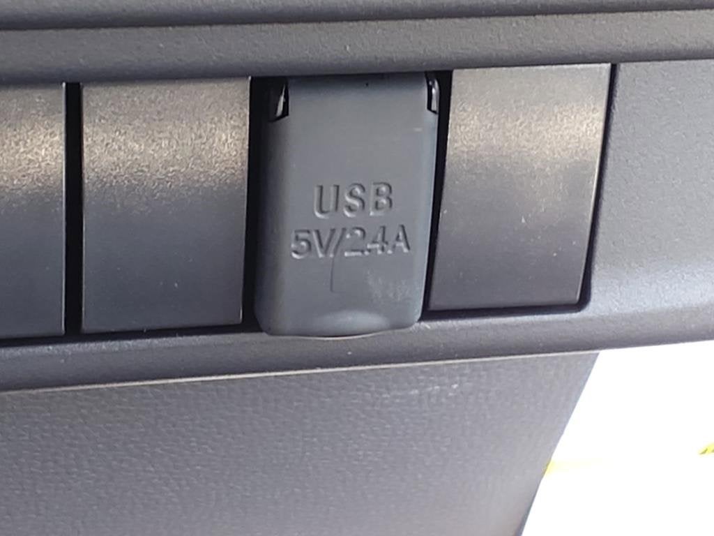 2025 Chevrolet Low Cab Forward 5500 XD 1WT