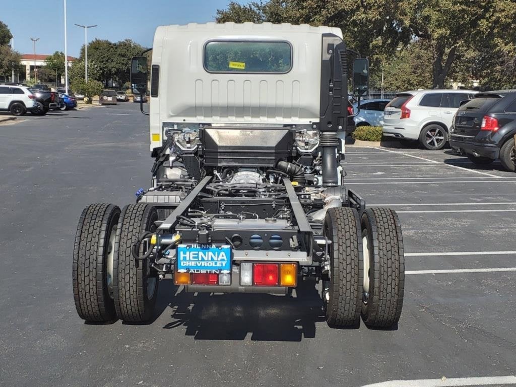 2025 Chevrolet Low Cab Forward 5500 XD 1WT