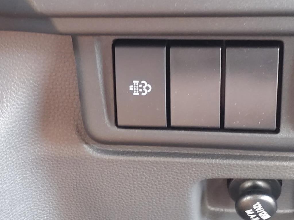 2025 Chevrolet Low Cab Forward 5500 XD 1WT