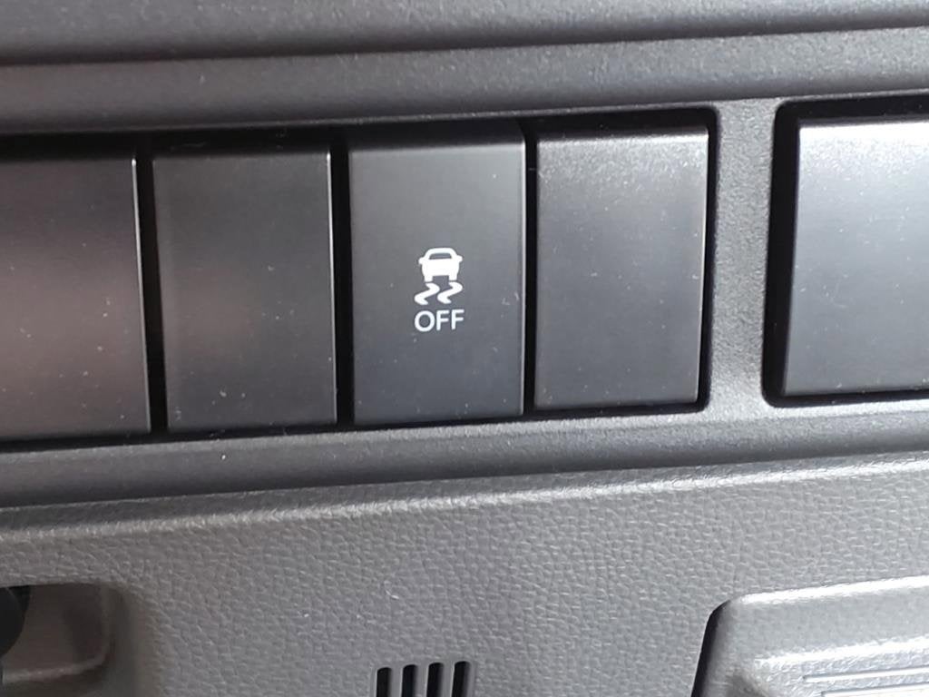 2025 Chevrolet Low Cab Forward 5500 XD 1WT