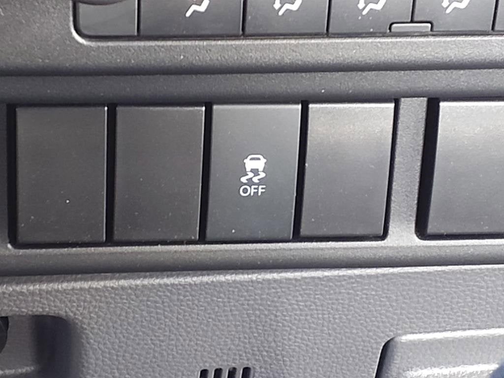 2025 Chevrolet Low Cab Forward 5500 XD 1WT