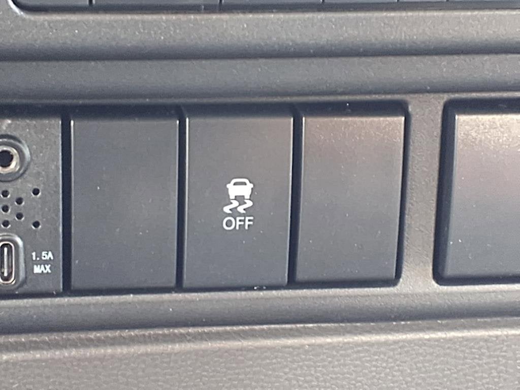 2025 Chevrolet Low Cab Forward 5500 XD Base